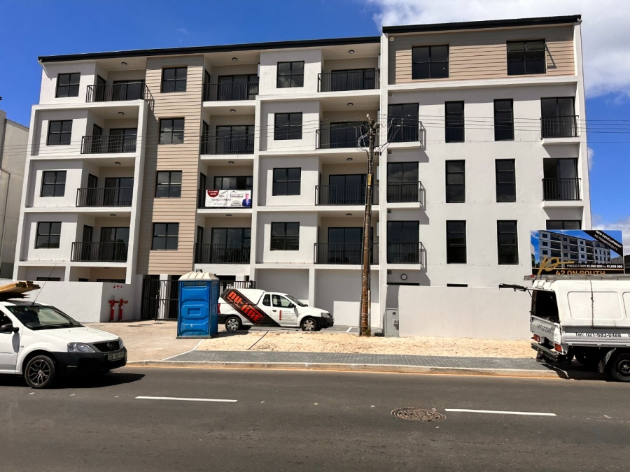 1 Bedroom Property for Sale in Table View Western Cape
